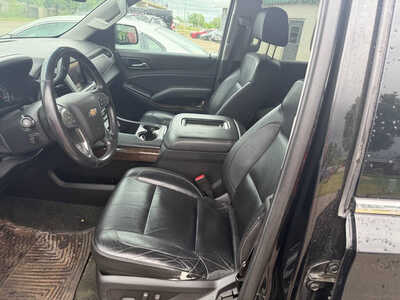 2015 Chevrolet Suburban, $13499. Photo 7
