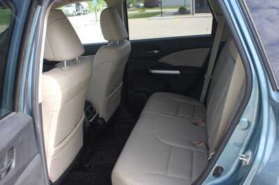 2015 Honda CR-V, $12499. Photo 7