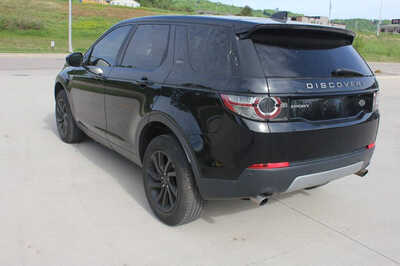 2018 Land Rover Discovery, $10999. Photo 4