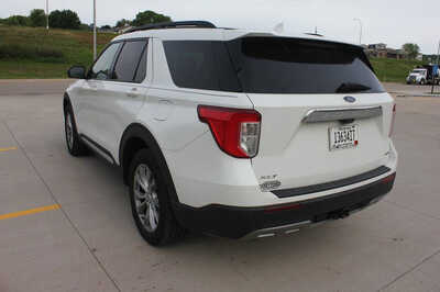 2020 Ford Explorer, $18999. Photo 4