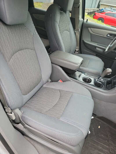2015 Chevrolet Traverse, $6999. Photo 10