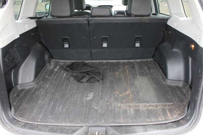 2015 Subaru Forester, $9999. Photo 8