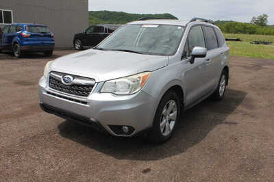 2015 Subaru Forester, $9999. Photo 1