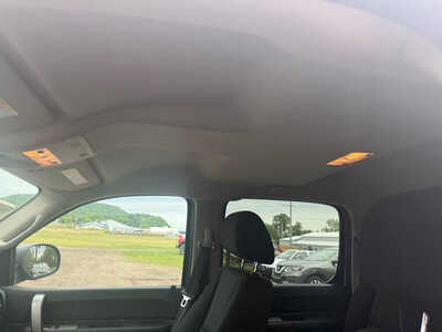 2010 Chevrolet 1500 Crew Cab, $7999. Photo 11