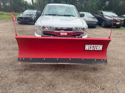 2010 Chevrolet 1500 Crew Cab, $7999. Photo 2