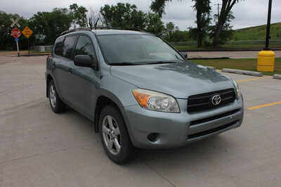 2014 Honda CR-V, $10999. Photo 2