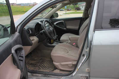 2014 Honda CR-V, $10999. Photo 5