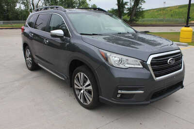 2020 Subaru Ascent, $16999. Photo 2