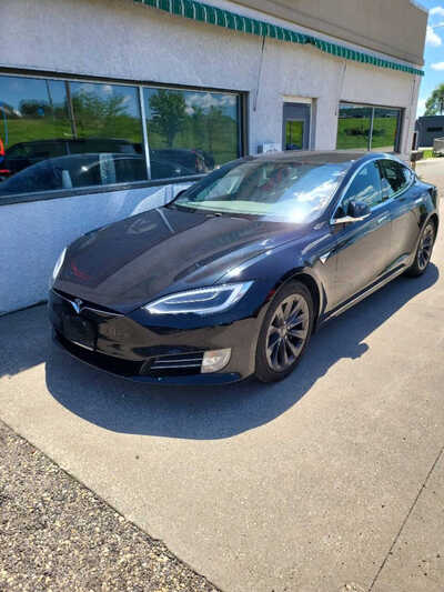 2017 Tesla Model S, $19999. Photo 2