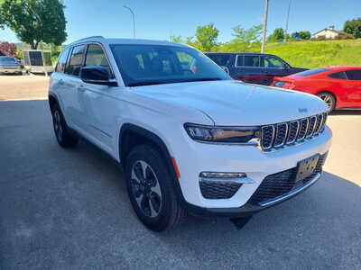 2022 Jeep Grand Cherokee, $23999. Photo 4