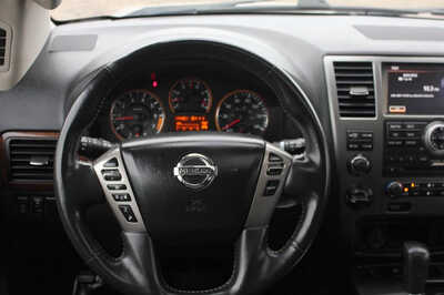 2014 Nissan Armada, $7999. Photo 9