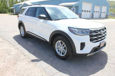 2025 Ford Explorer, $35999. Photo 3