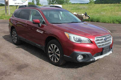 2015 Subaru Outback, $10999. Photo 2
