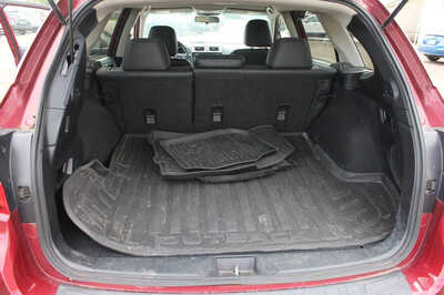 2015 Subaru Outback, $10999. Photo 7