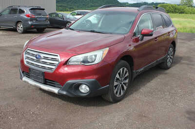 2015 Subaru Outback, $10999. Photo 1