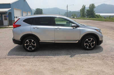 2018 Honda CR-V, $18464. Photo 4