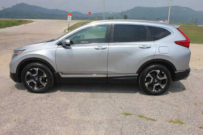 2018 Honda CR-V, $18464. Photo 8