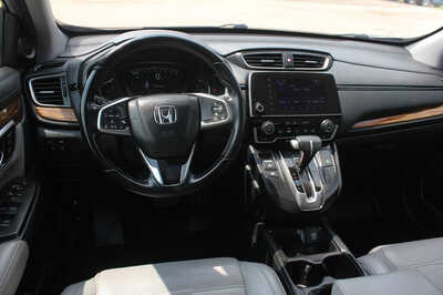 2018 Honda CR-V, $18464. Photo 9
