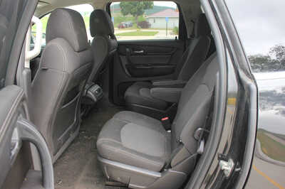 2017 Chevrolet Traverse, $7999. Photo 6
