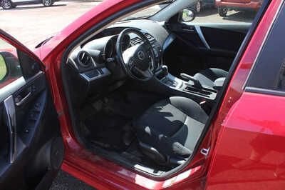 2010 Mazda Mazda3, $5999. Photo 5