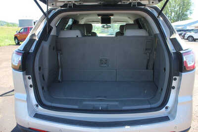 2015 Chevrolet Traverse, $6999. Photo 7