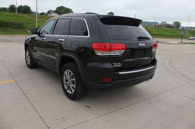 2015 Jeep Grand Cherokee, $10999. Photo 4