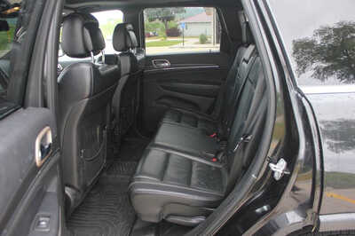 2015 Jeep Grand Cherokee, $10999. Photo 6