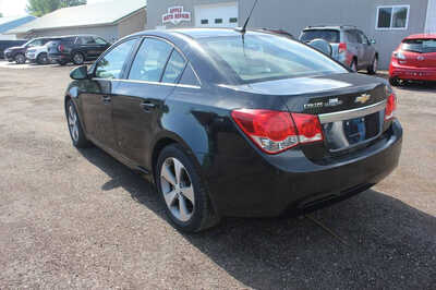 2011 Chevrolet Cruze, $2499. Photo 4