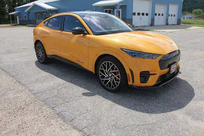 2021 Ford Mustang Mach-E, $28964. Photo 3