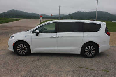 2023 Chrysler Pacifica, $23964. Photo 8
