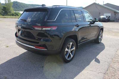 2023 Jeep Grand Cherokee, $24964. Photo 5