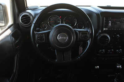 2016 Jeep Wrangler Unlimited, $16999. Photo 10