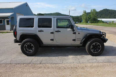 2016 Jeep Wrangler Unlimited, $16999. Photo 4