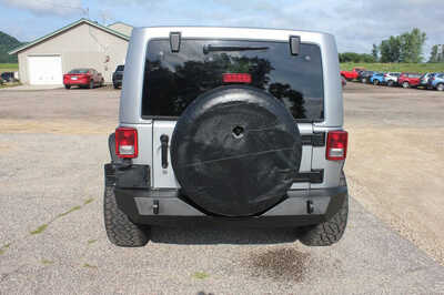 2016 Jeep Wrangler Unlimited, $16999. Photo 6