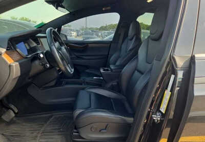 2018 Tesla Model X, $23999. Photo 4