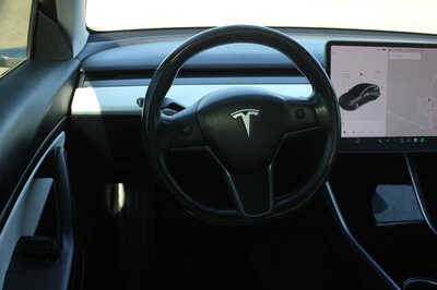 2018 Tesla Model 3, $14964. Photo 10