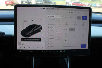 2018 Tesla Model 3, $14964. Photo 11