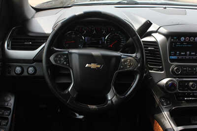 2017 Chevrolet Suburban, $14999. Photo 10