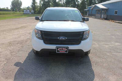 2015 Ford Explorer, $5999. Photo 2