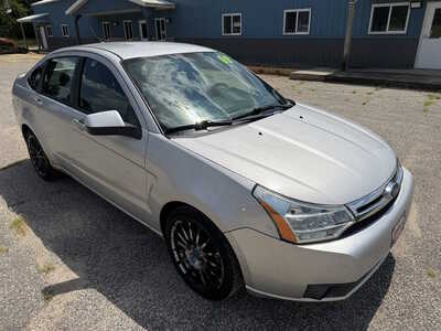 2009 Ford Focus, $2999. Photo 2