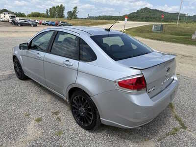 2009 Ford Focus, $2999. Photo 4