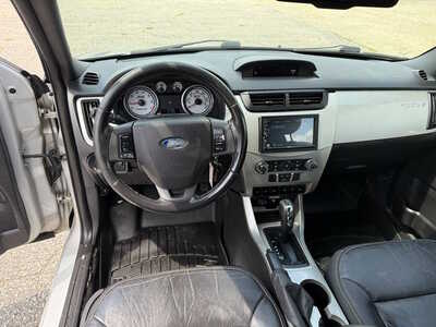 2009 Ford Focus, $2999. Photo 6