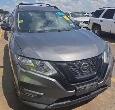 2018 Nissan Rogue, $12499. Photo 1
