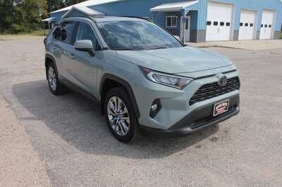 2021 Toyota RAV4, $21999. Photo 3