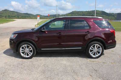 2018 Ford Explorer, $14999. Photo 8
