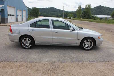 2006 Volvo S60, $5999. Photo 4