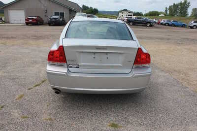 2006 Volvo S60, $5999. Photo 6