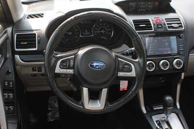 2017 Subaru Forester, $9999. Photo 10