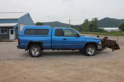 2001 Dodge 1500 Ext Cab, $4499. Photo 4