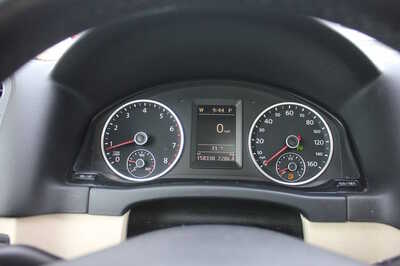 2013 Volkswagen Tiguan, $5999. Photo 11